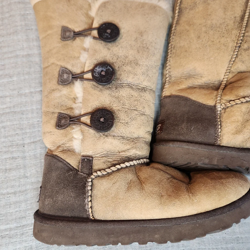Ugg Bailey Button Triplet Bomber 3049 W/  Women's Size 7 13